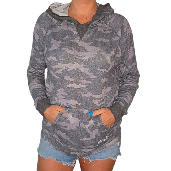 Pink by VS Pullover Camo Sweater Size Small Grey - Picture 1 of 6